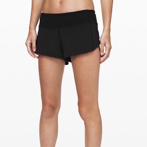 Lululemon Speed Shorts size 6!